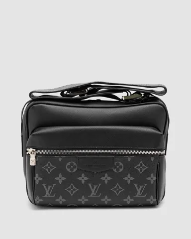 Louis Vuitton Eclipse Outdoor Messenger Monogram Taiga Black