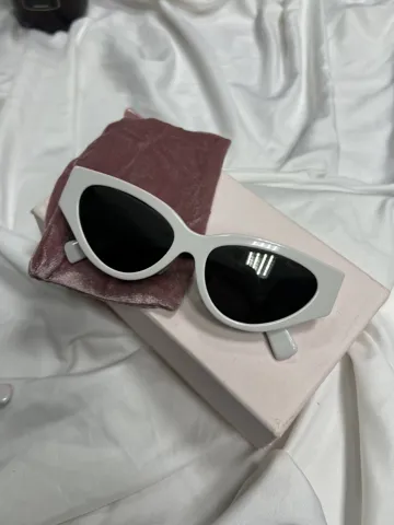 SALE0700 Miu Miu