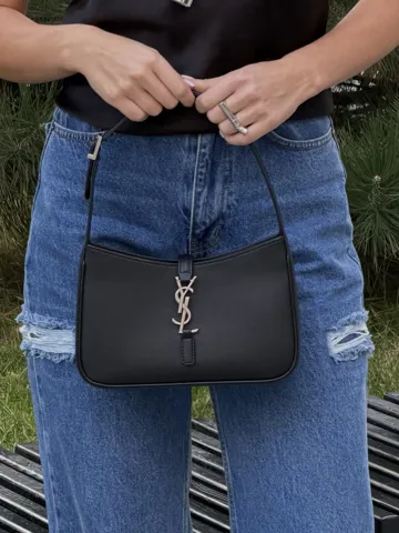 Saint Laurent Hobo Le 5 A 7 Leather Shoulder Bag in Black/Silver оригінальна коробка